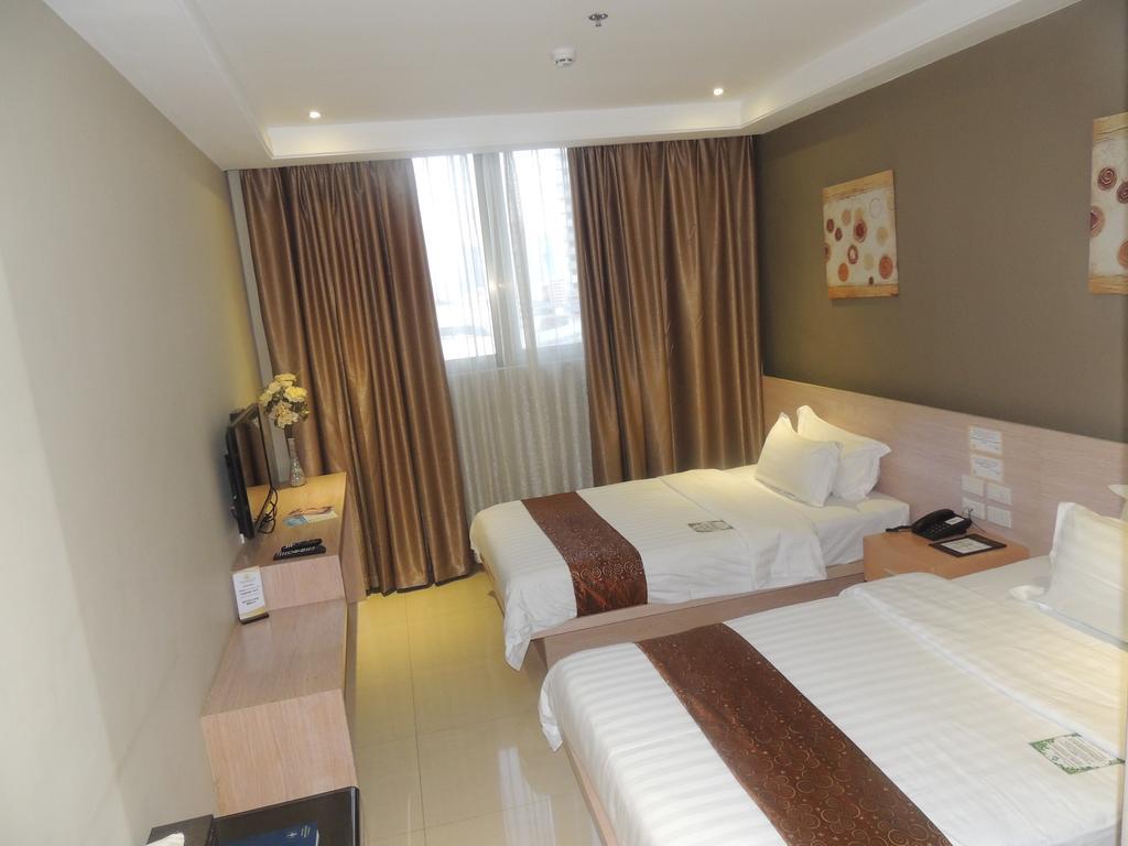 Dela Chambre Hotel Manila Bagian luar foto