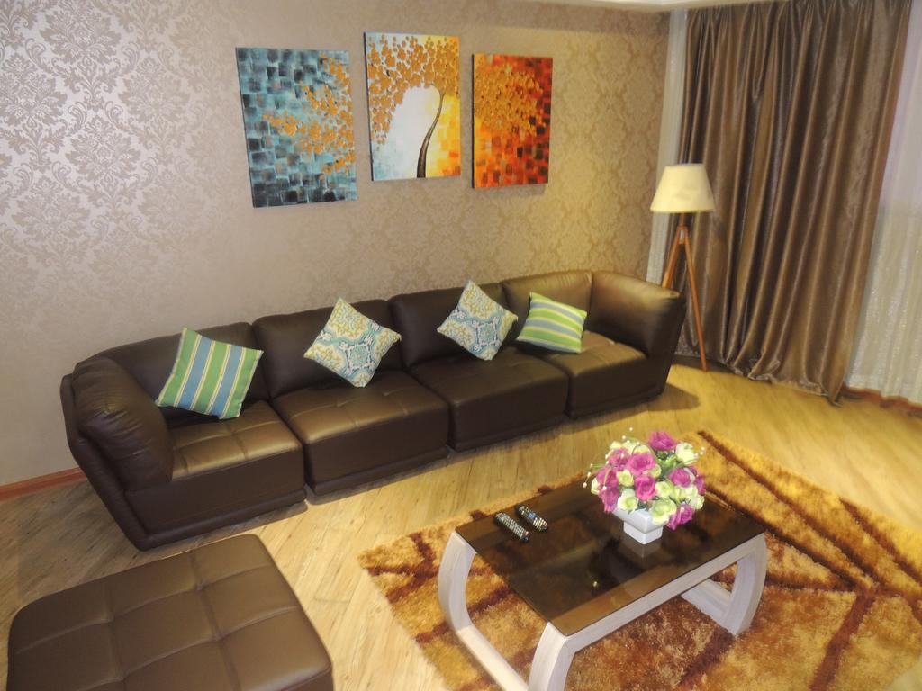 Dela Chambre Hotel Manila Bagian luar foto